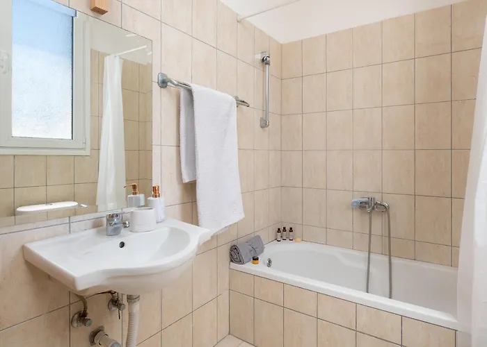 Rhodes Sea * إياليسوس